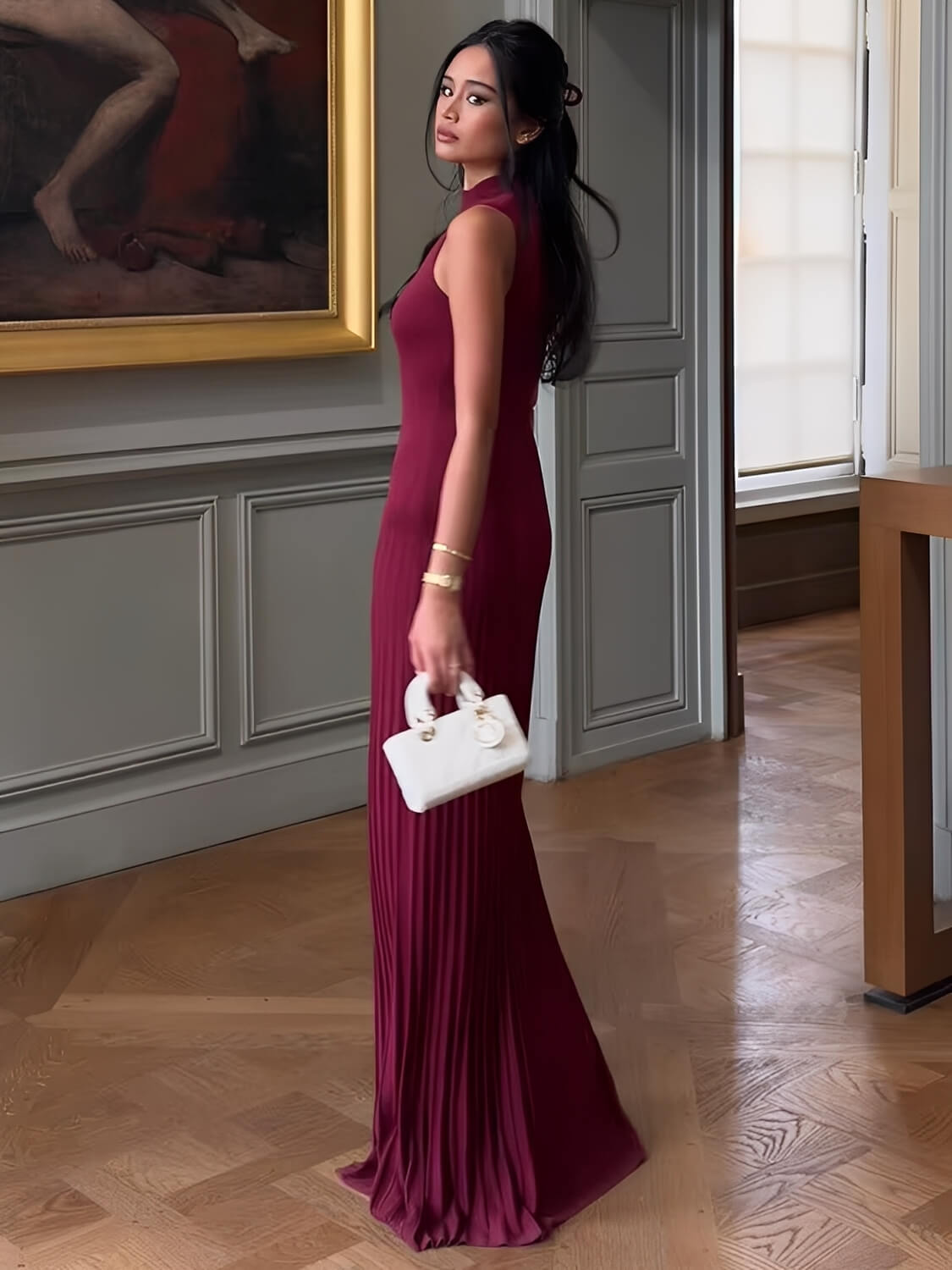 Vestido Longo em Tricô Canelado com Gola Alta e Saia Plissada – Sonia