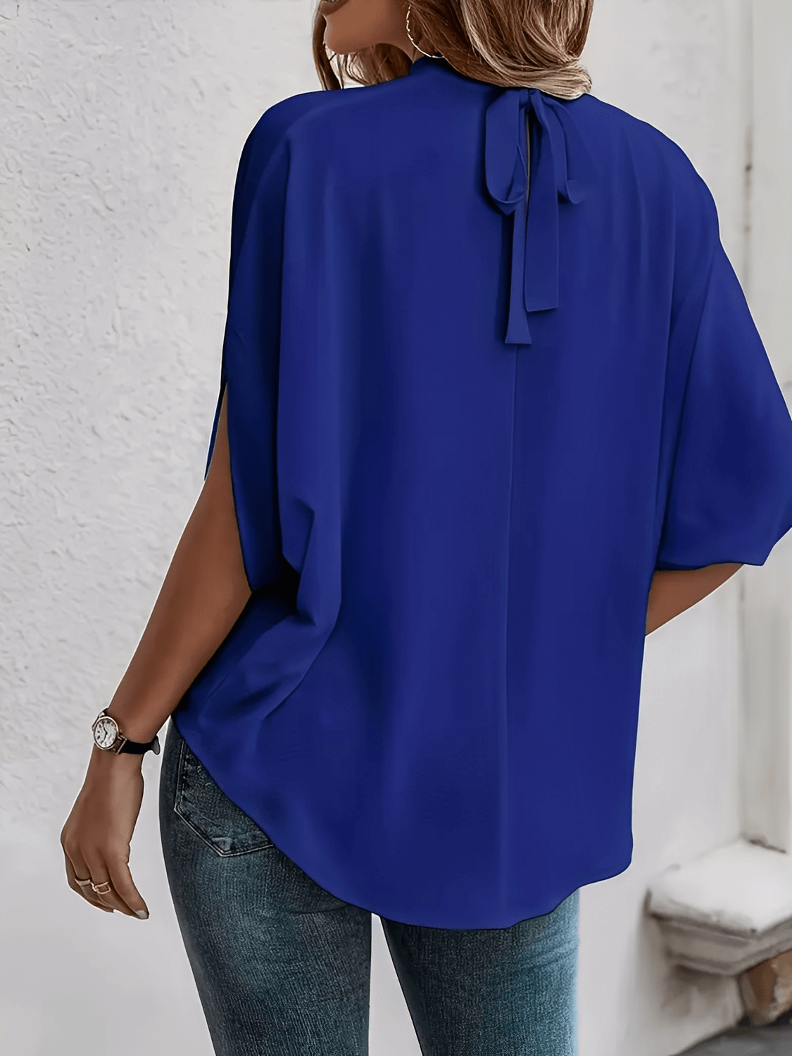 Blusa com Mangas Mocergo Vazadas e Gola Laço Amarração na Nuca - Catherine [FRETE FULL]
