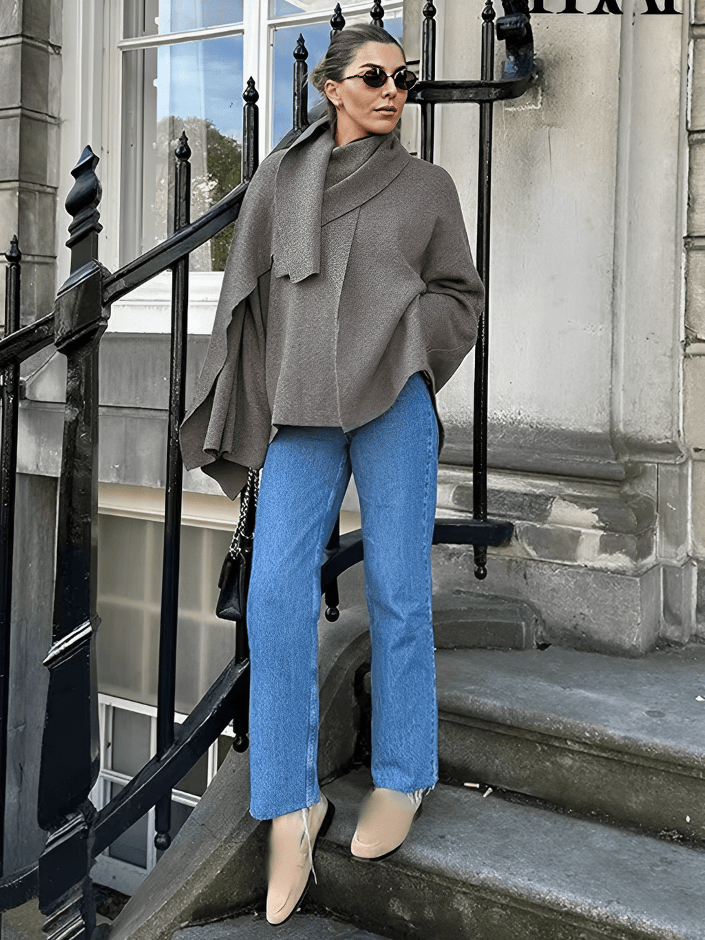 Casaco Poncho Assimétrico  com Gola Lenço – Alana