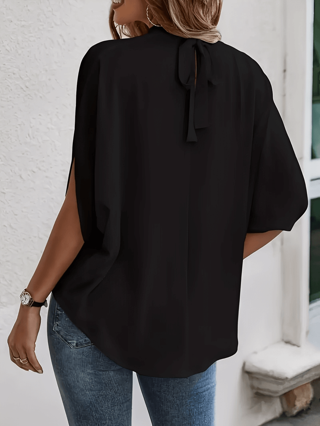 Blusa com Mangas Mocergo Vazadas e Gola Laço Amarração na Nuca - Catherine [FRETE FULL]
