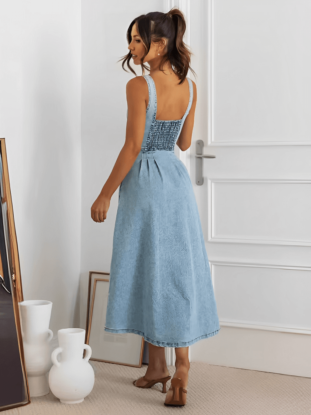 Vestido Midi Jeans com Decote Coração e Botões Frontais – Pilar