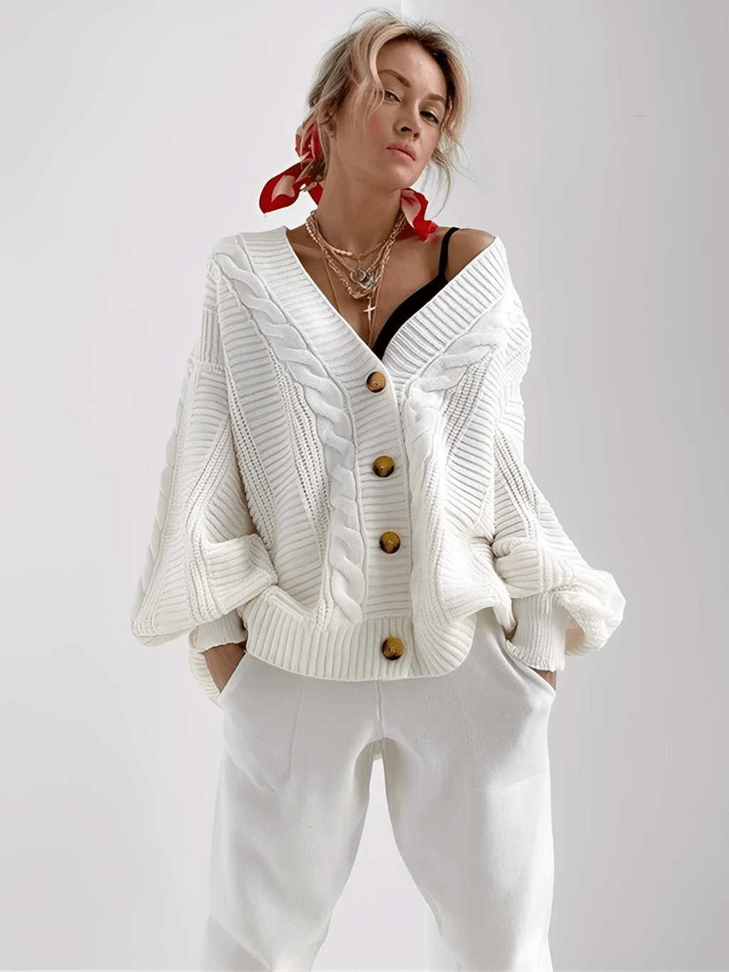 Conjunto em Tricô com Cardigan Oversized Decote V e Calça Lápis – Liana