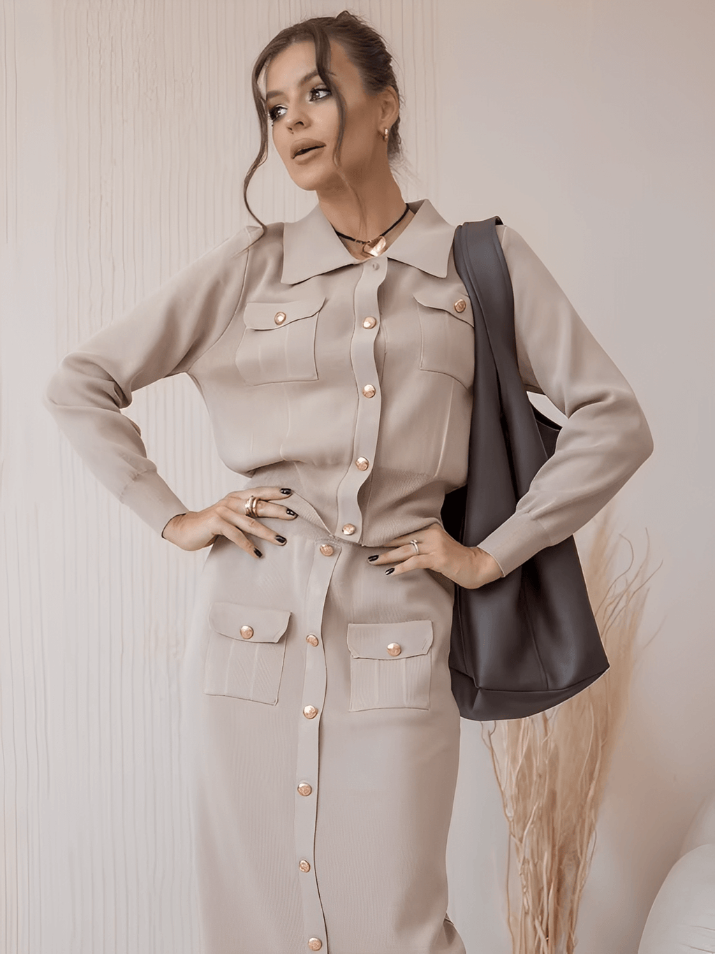 Conjunto Alfaiataria em Viscose com Suéter e Saia Midi de Botões - Geyze