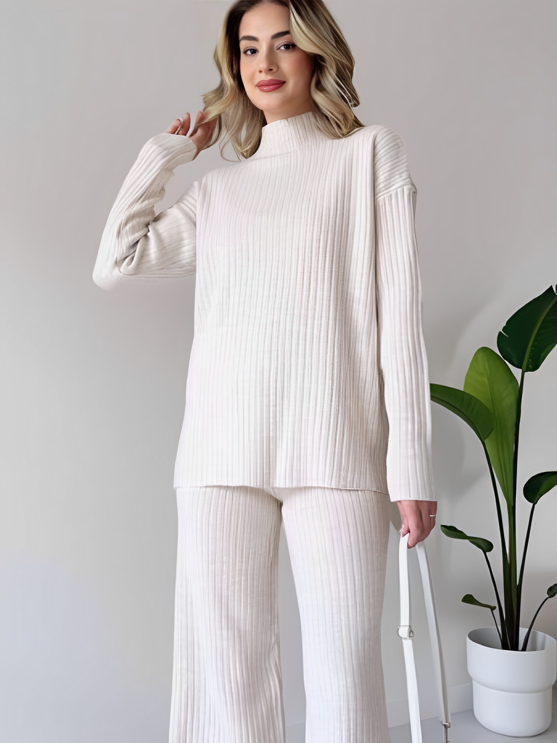 Conjunto de Tricô Canelado com Suéter Mullet e Calça Pantalona - Grace