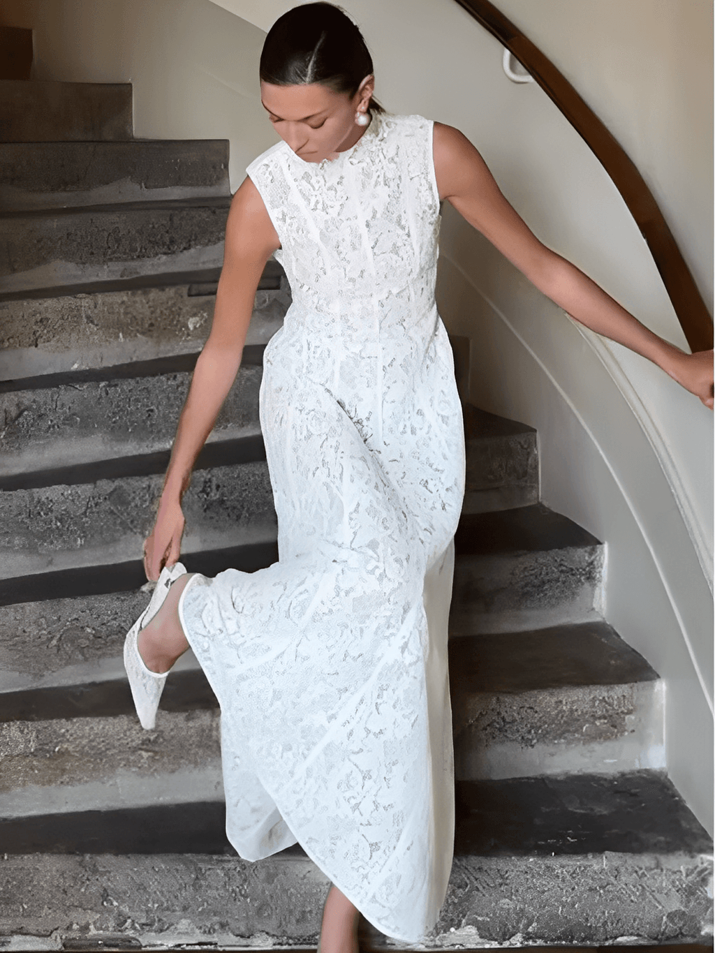 Vestido Midi em Renda Texturizada com Flores Acinturado – Carlota [FRETE FULL]