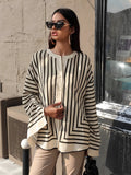 Camisa Feminina Bata Listrada com Manga Flare - Giulia