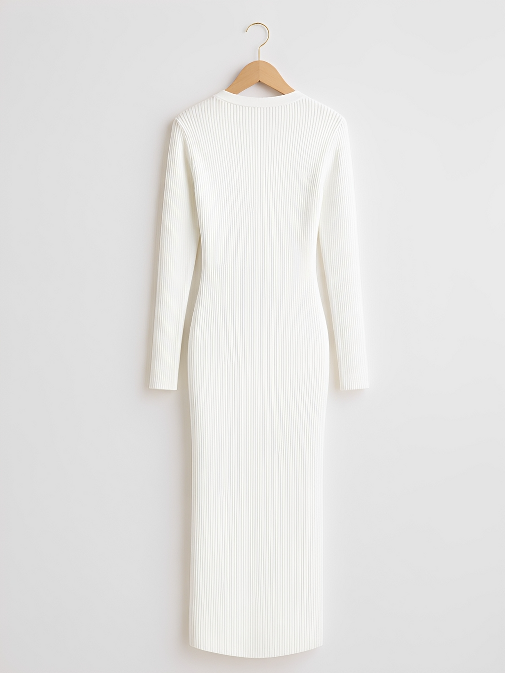 Vestido Midi Canelado Manga Longa com Decote V e Botões Frontais - Iracema