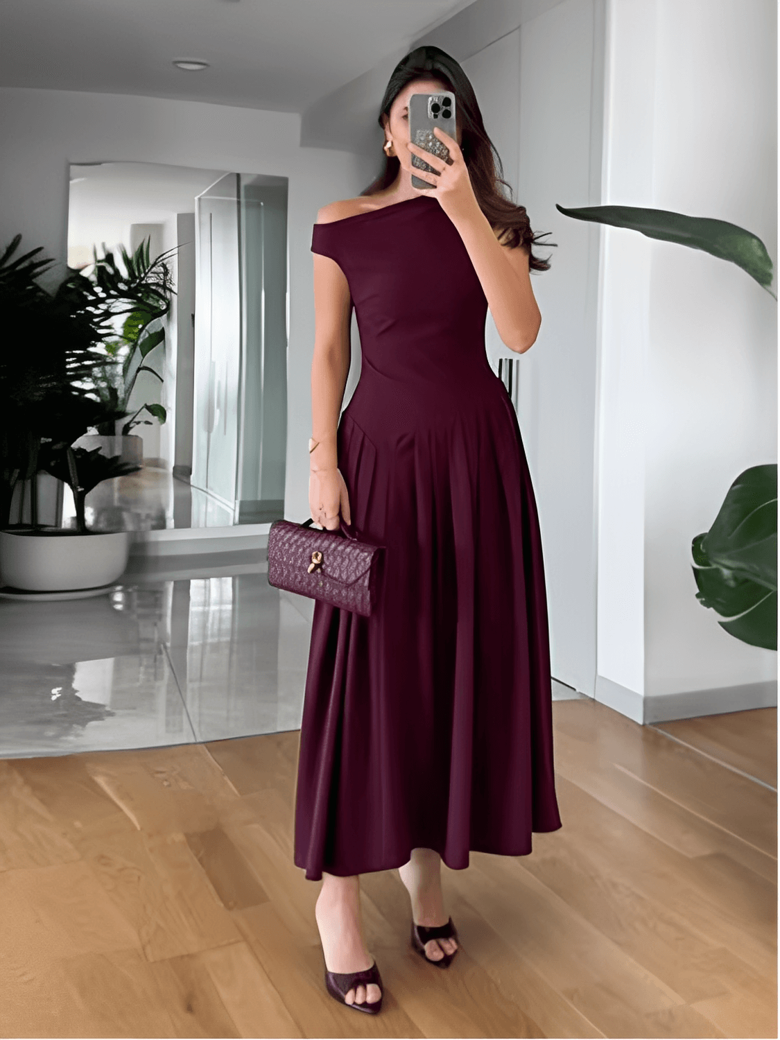 Vestido Maxi com Ombro Assimétrico e Saia Plissada Sofisticada – Luana