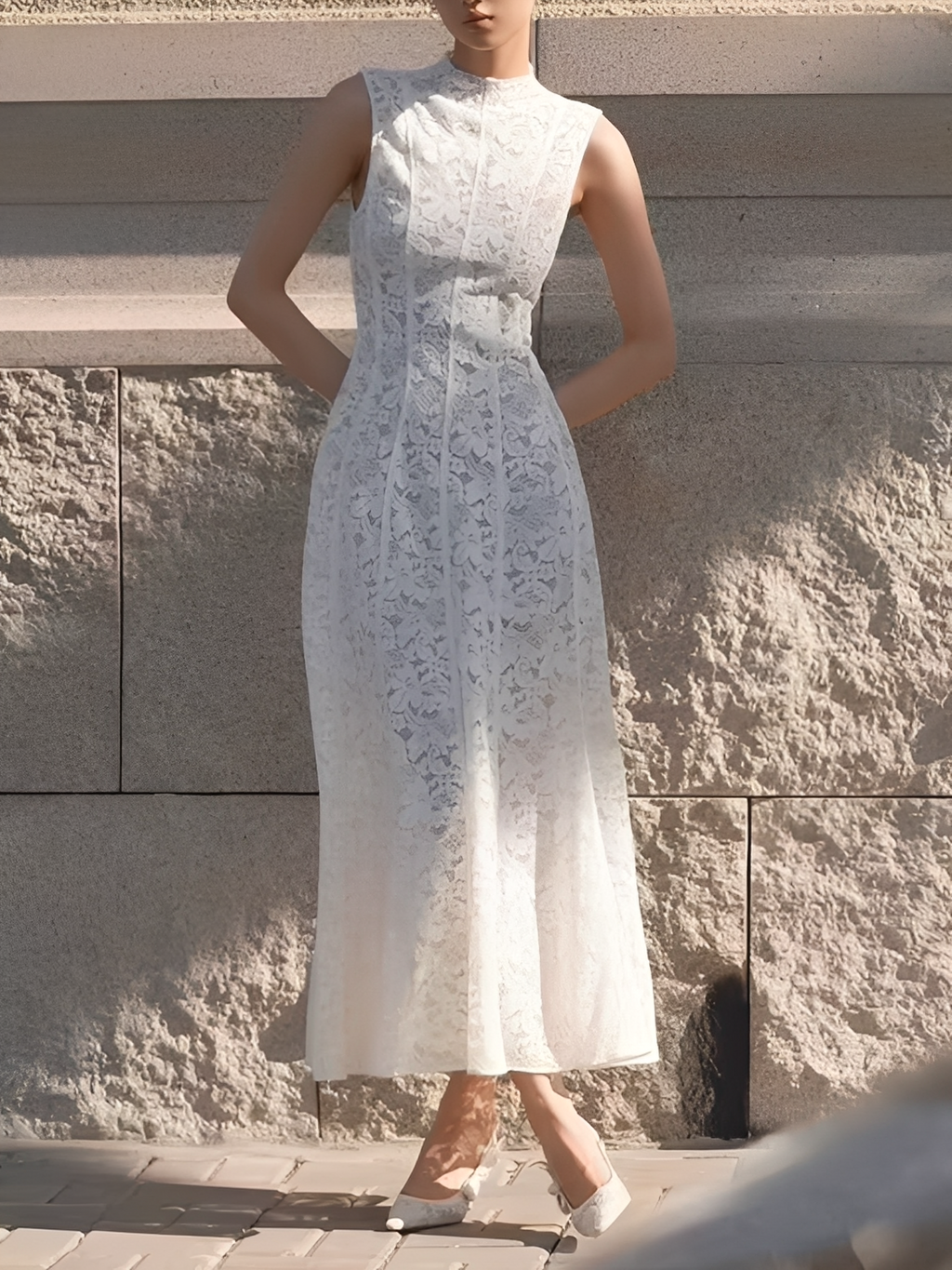 Vestido Midi em Renda Texturizada com Flores Acinturado – Carlota