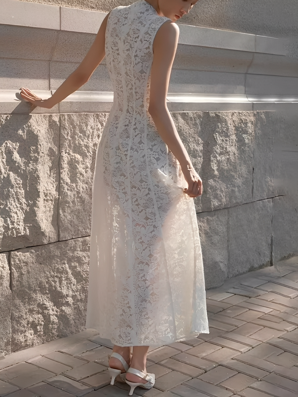 Vestido Midi em Renda Texturizada com Flores Acinturado – Carlota [FRETE FULL]