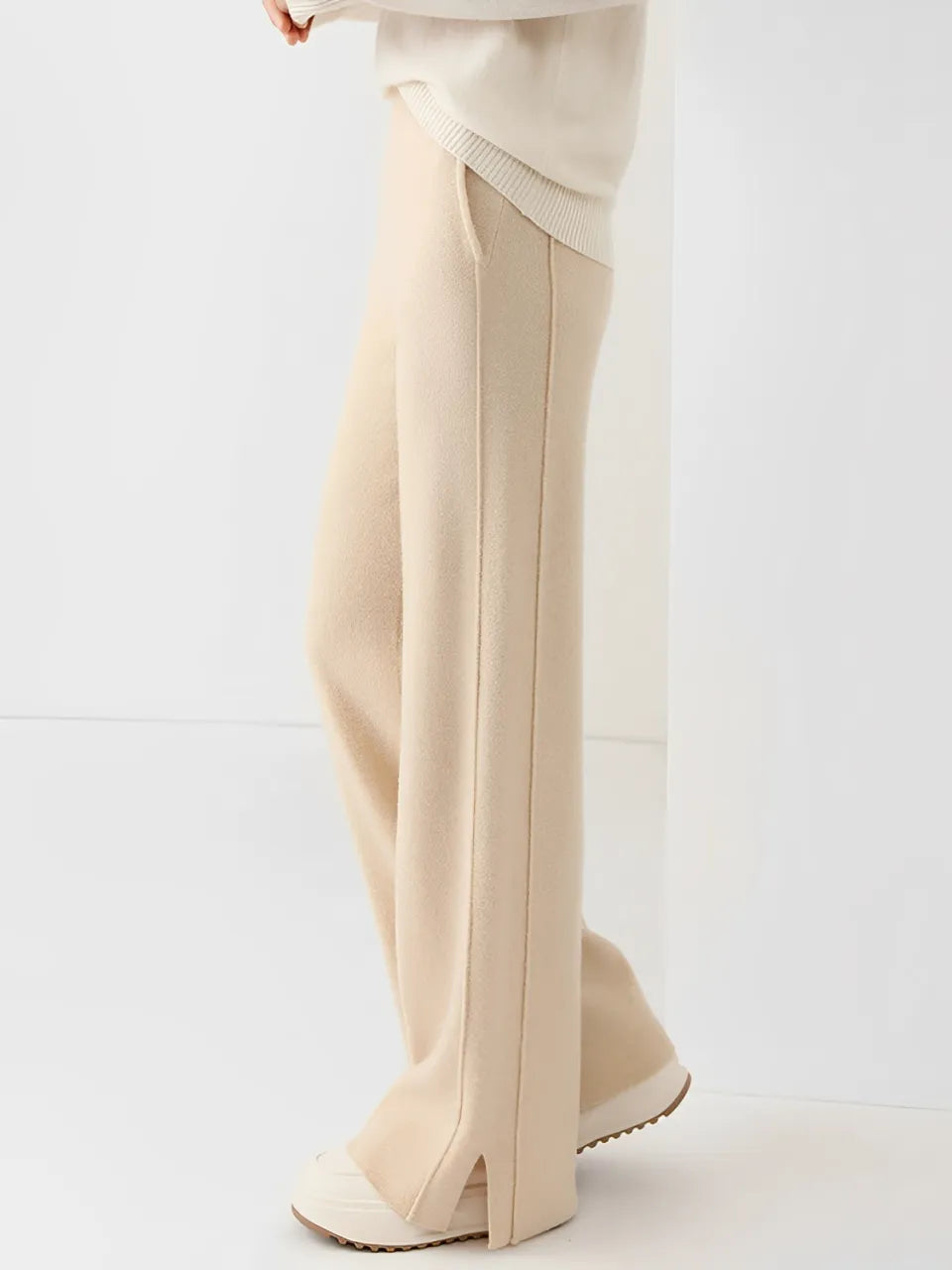 Calça Pantalona Feminina de Lã com Bolsos e Abertura na Barra – Vivian [FRETE FULL]