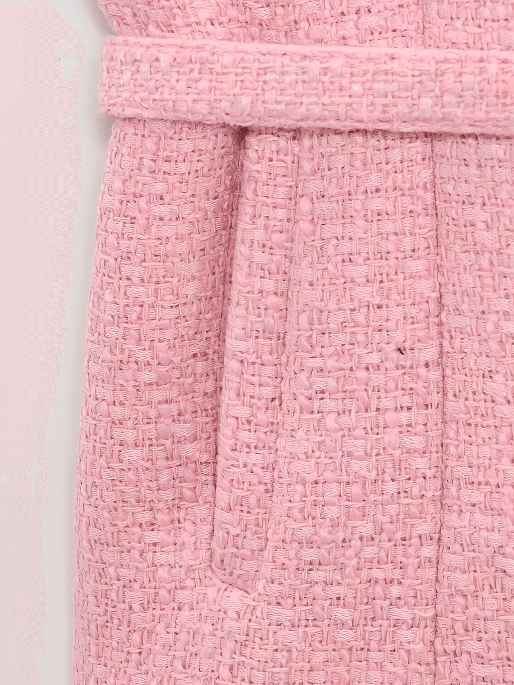 Colete Feminino Tweed Acinturado com Cinto e Bolsos Decorativo - Corine