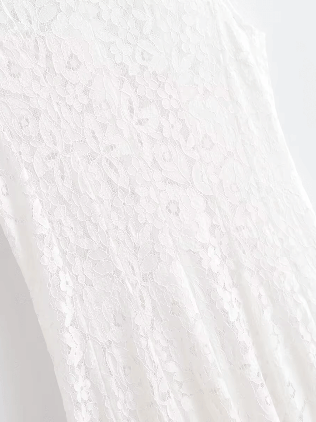 Vestido Midi em Renda Texturizada com Flores Acinturado – Carlota [FRETE FULL]