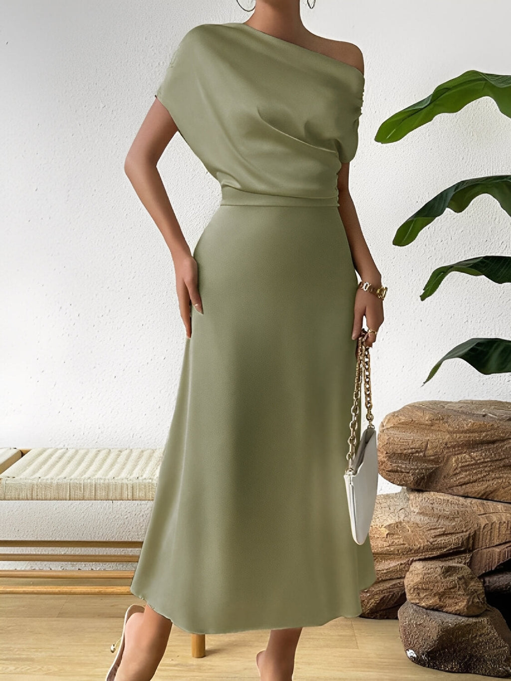 Vestido Midi Acetinado Acinturado com Decote Assimétrico Drapeado - Cleo [FRETE FULL]