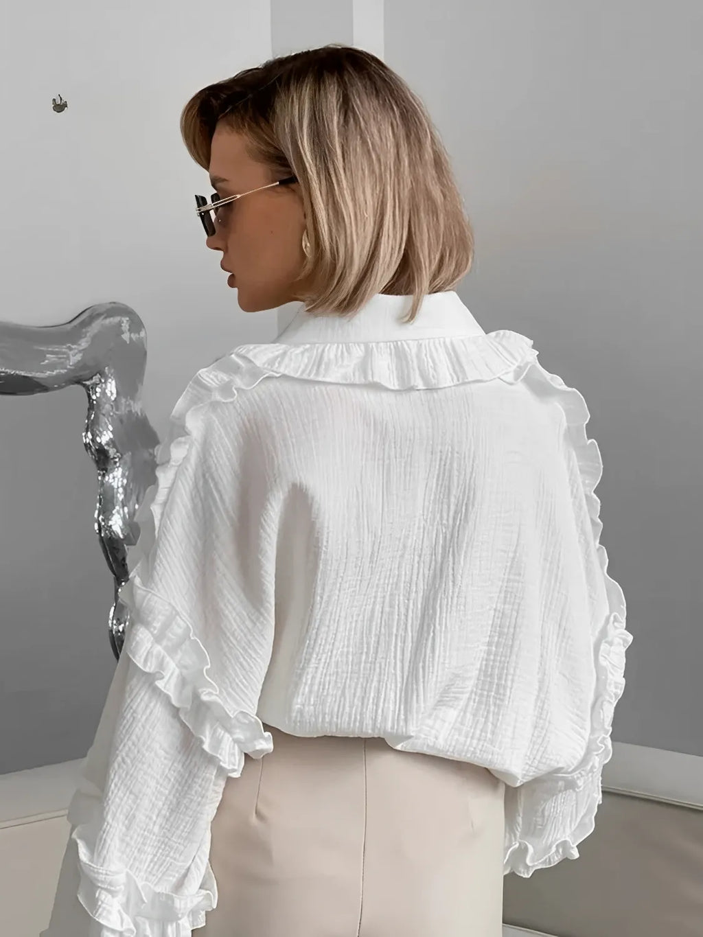 Camisa Feminina de Algodão com Babados nas Mangas e Gola - Chloe