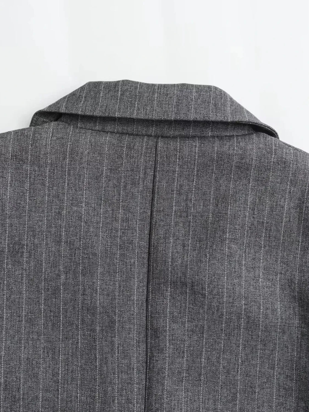 Blazer Feminino Oversized Riscas de Giz com Botões - Francine