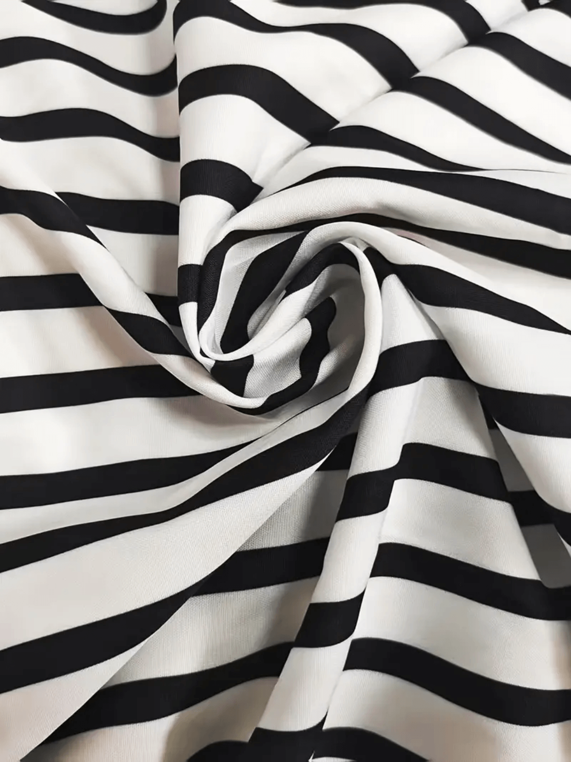 Vestido Chemise com Listras Verticais e Botões Frontais Elegantes – Julia